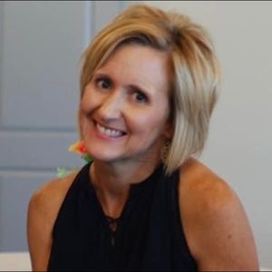 Meet your Posher, Stefanie